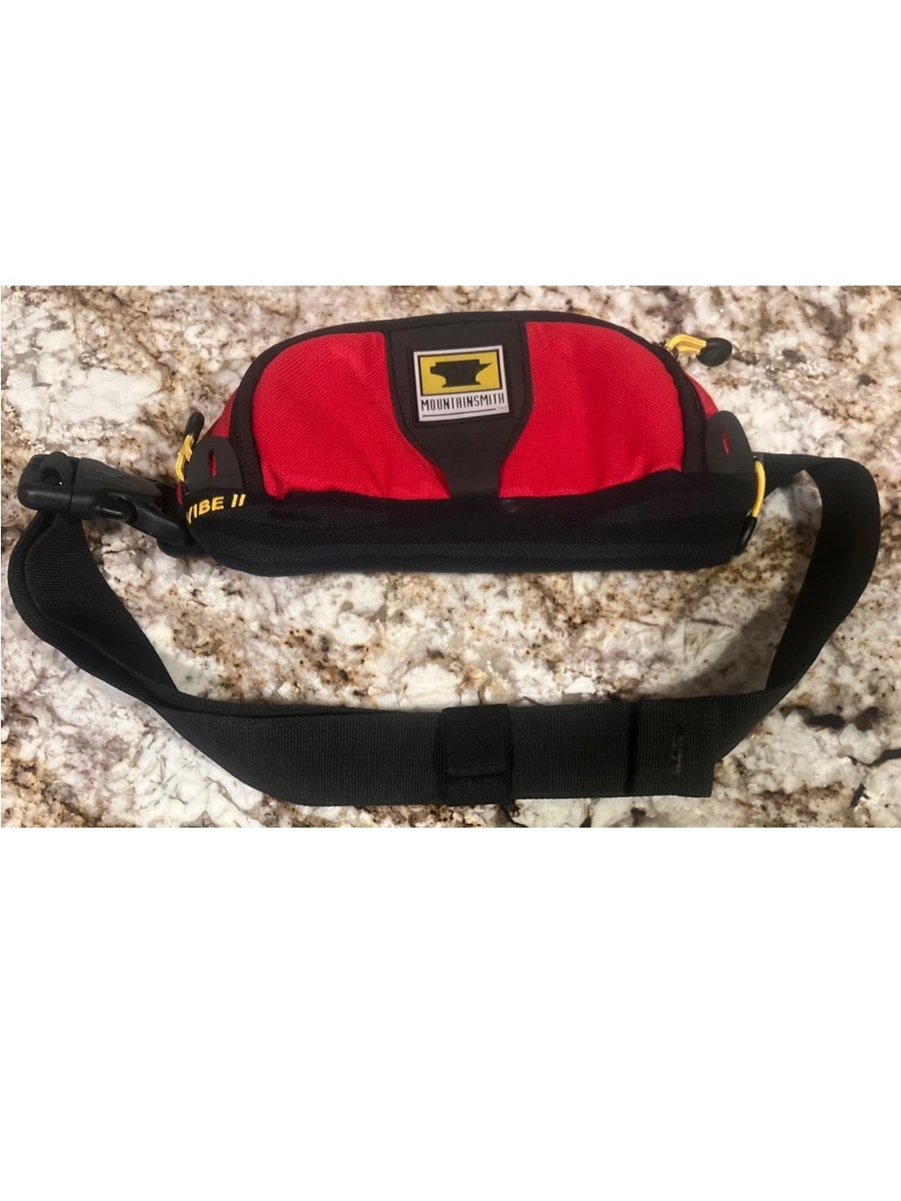 MountainSmith Vibe ll Belted Waist Bag / Red Fanny Pack - Exceptional Condition